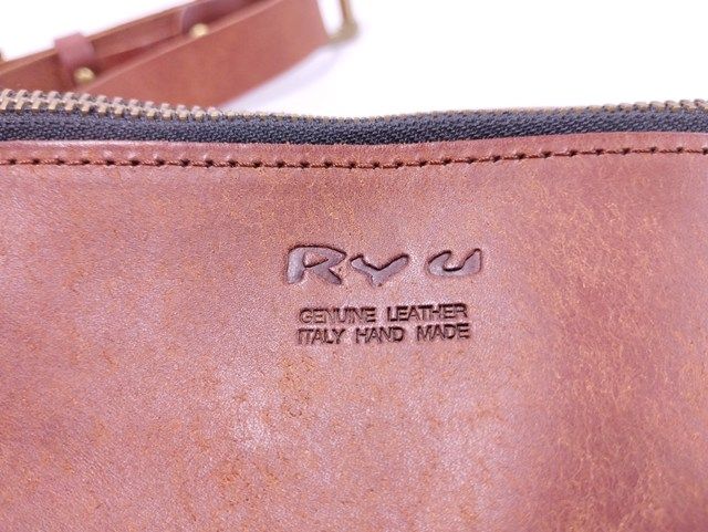 A902 [人気] Ryu リュウ レザーボディバッグ ブラウン | O☆ - メルカリ 