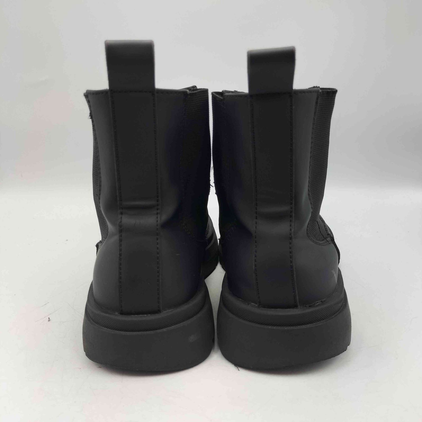 ザラ ZARA RUBBERISED CHUNKY ANKLE BOOTS フェイクレザー サイドゴアブーツ  メンズ EUR：39 