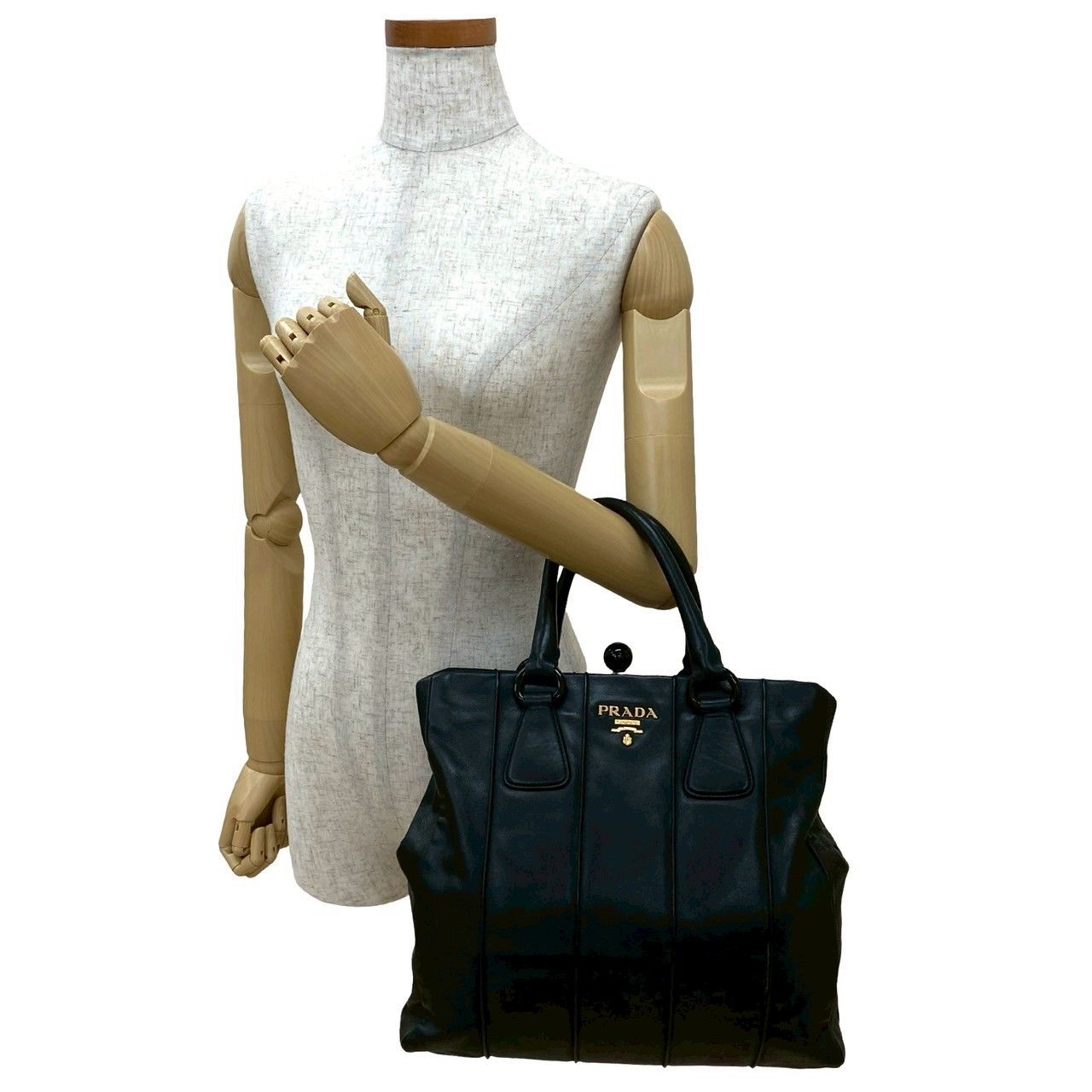プラダ ロゴ トートバッグ レザー ゴールド金具 ブラック 黒　美品 極 美品 希少品 PRADA プラダ ロゴ ゴールド 金具 レザー 本革