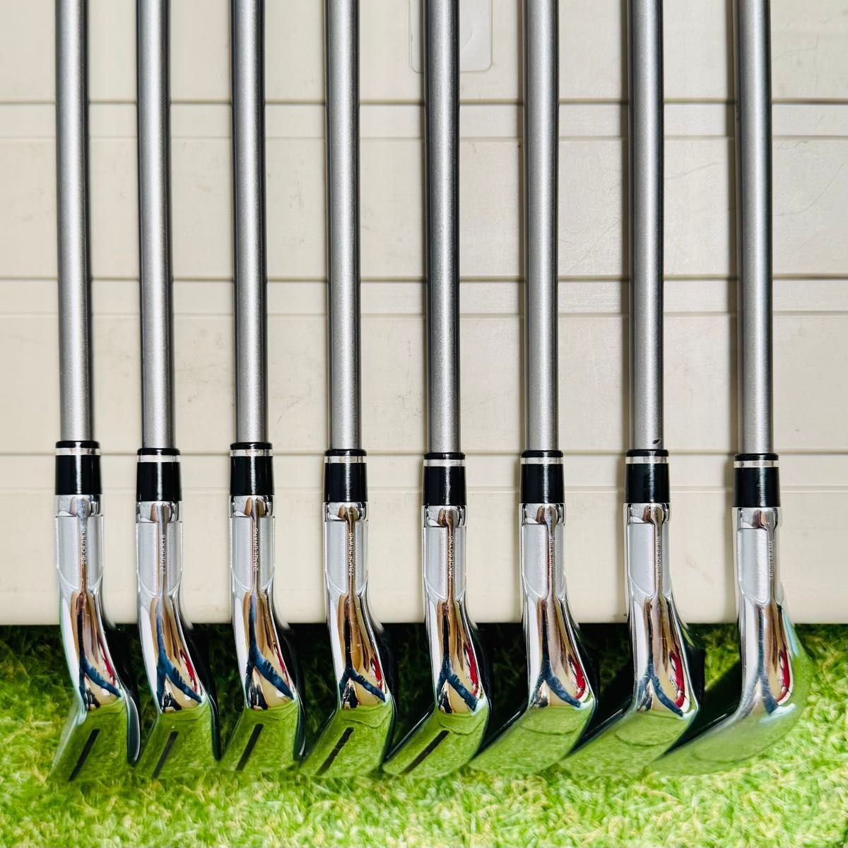 良品】豪華8本 テーラーメイド ステルスグローレ メンズアイアン