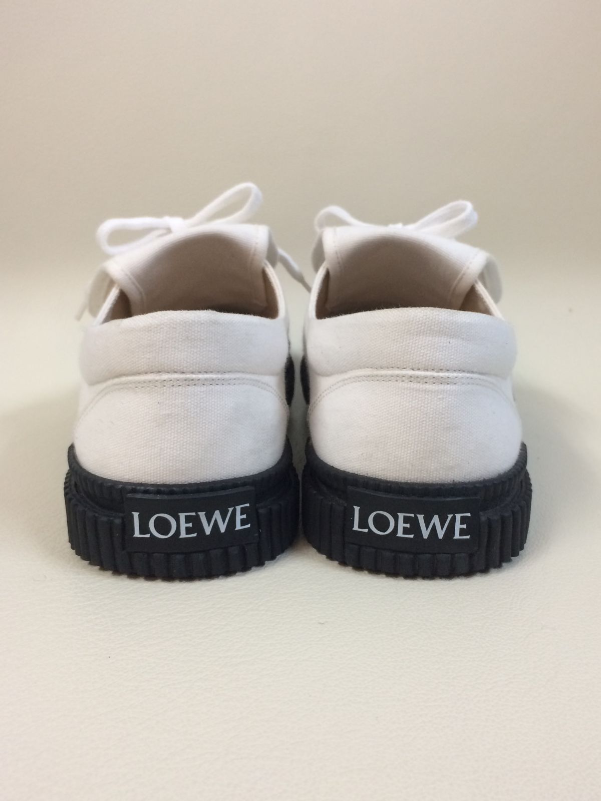 LOEWE アナグラムフラップキャンバススニーカー 37 LOEWE アナグラムフラップキャンバススニーカー 37