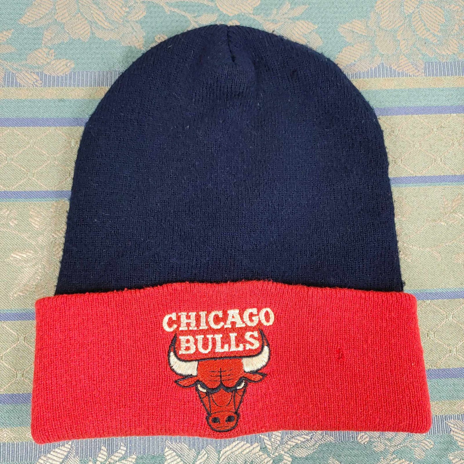 シカゴブルズ　Chicago Bulls　NBA　バスケットボール　ヴィンテージ　ニット帽　ニットキャップ　刺繍　希少品　赤　紺　ウール　コットン