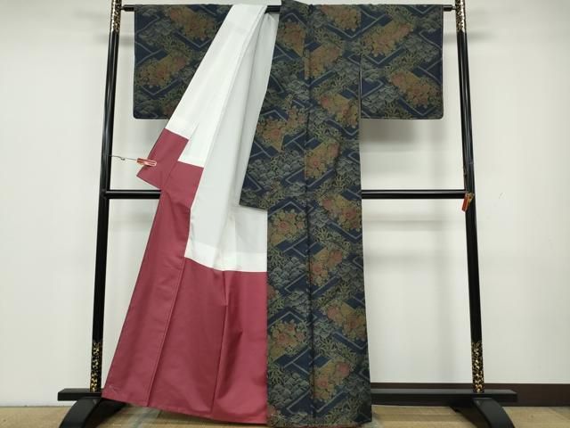 平和屋着物○本場大島紬 檜垣草花文 正絹 逸品 未使用 CAAY5106ut