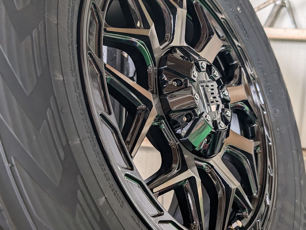 ハイエース エセックス EL19 9j➕25 4本通し Essex CRS 19インチ