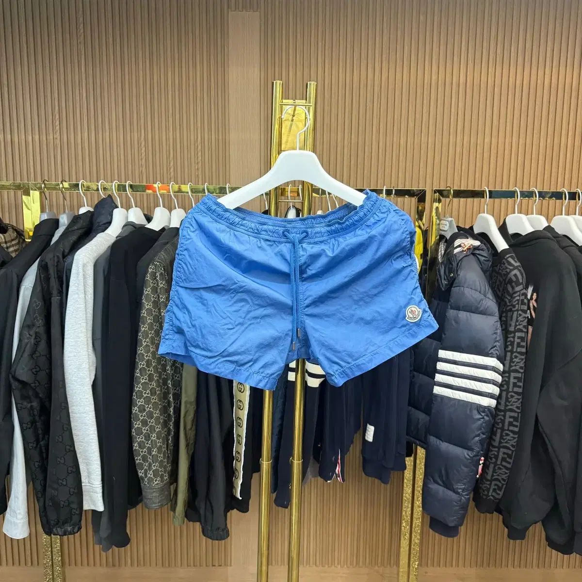 L サイズ MONCLER(モンクレール) ロゴ スイム パンツ L サイズ MONCLER(モンクレール) ロゴ スイム パンツ - メルカリ