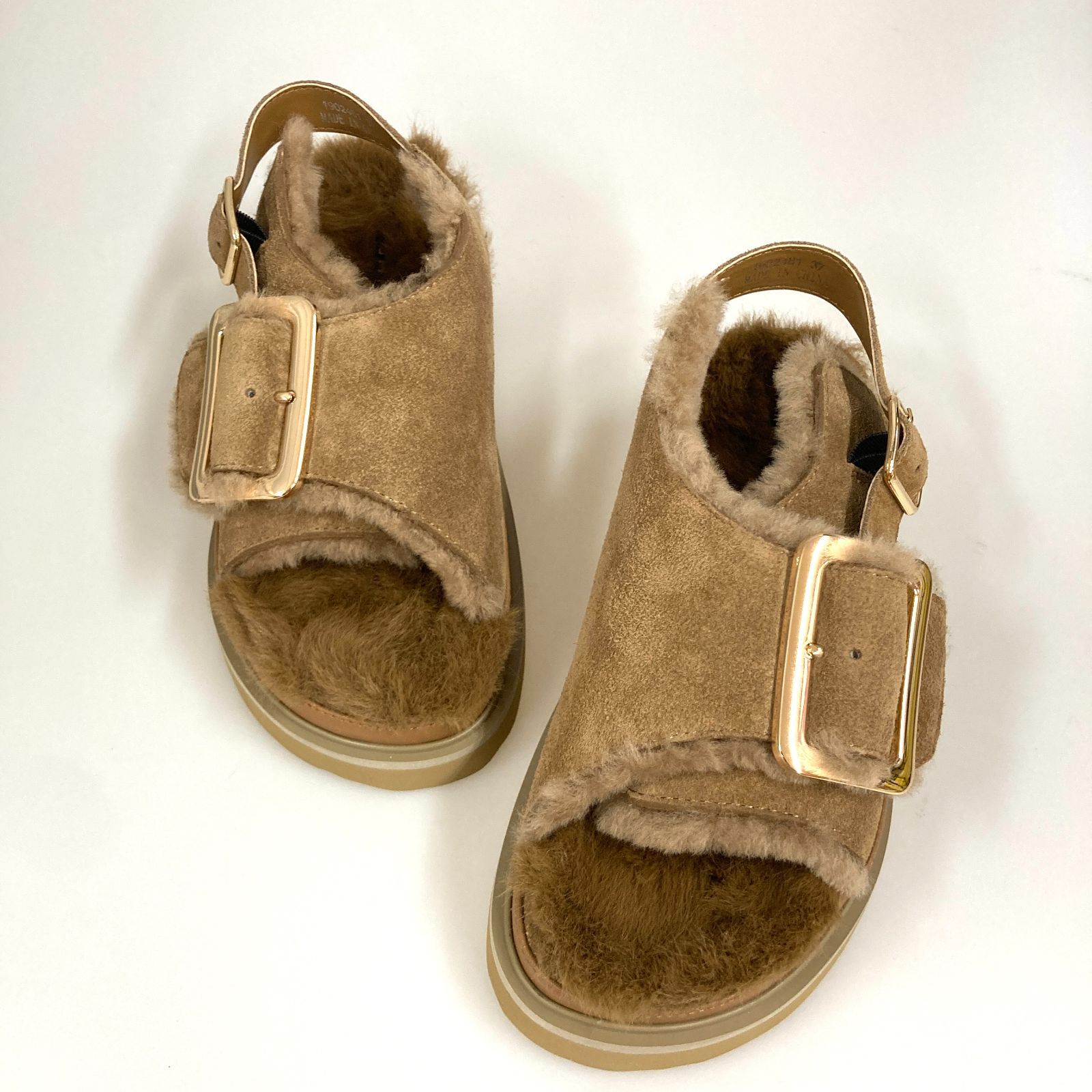 ストラップファー厚底サンダル