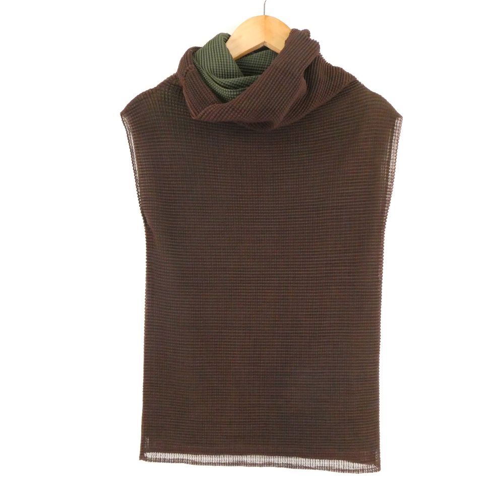 me ISSEY MIYAKE ミーイッセイミヤケ トップス 1点 F ポリエステル ノースリーブ レイヤード ハイネック 緑 レディース AN1845A67