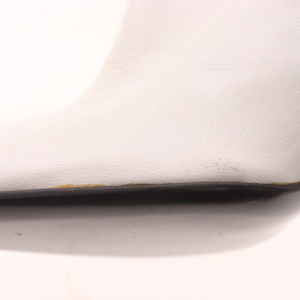 ニーハイブーツ