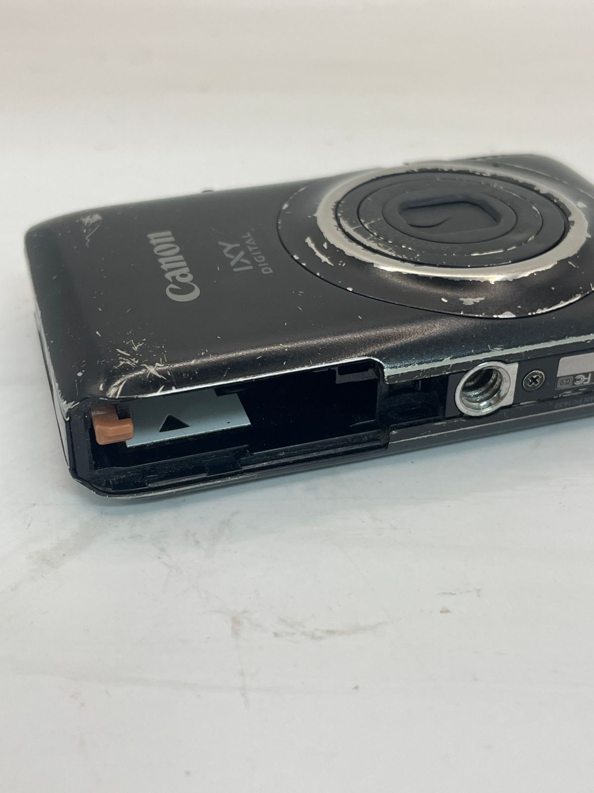 ジャンク品 Canon IXY デジカメ 220IS カメラ コンパクトデジタル