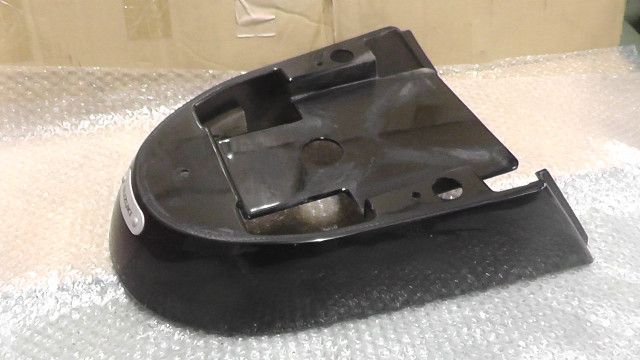 ボルティー　NJ47A-116xxx　の　リアシート下カウル:#1737088522