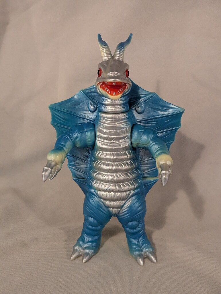 B-CLUB 復刻版怪獣シリーズ ブルマァク キングマイマイ クリーム