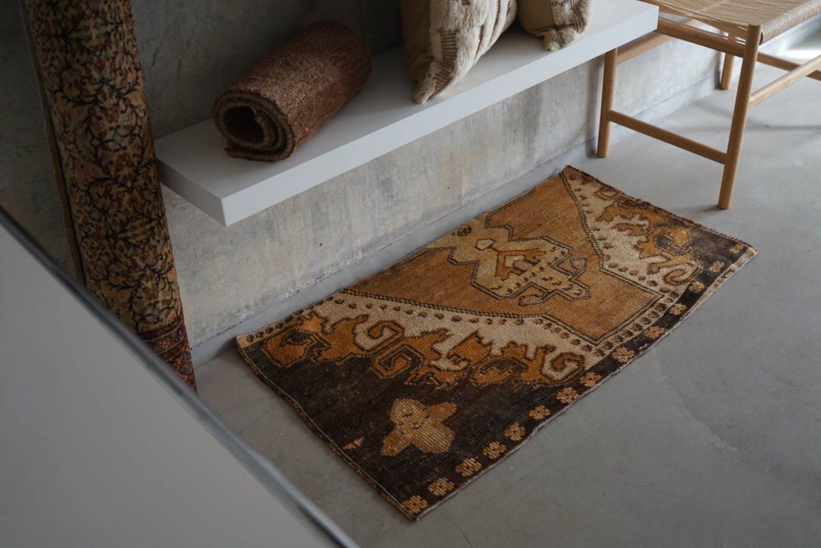 ヴィンテージラグ トルコ スモールサイズ ブラウン 106 × 57 cm No.TR25169