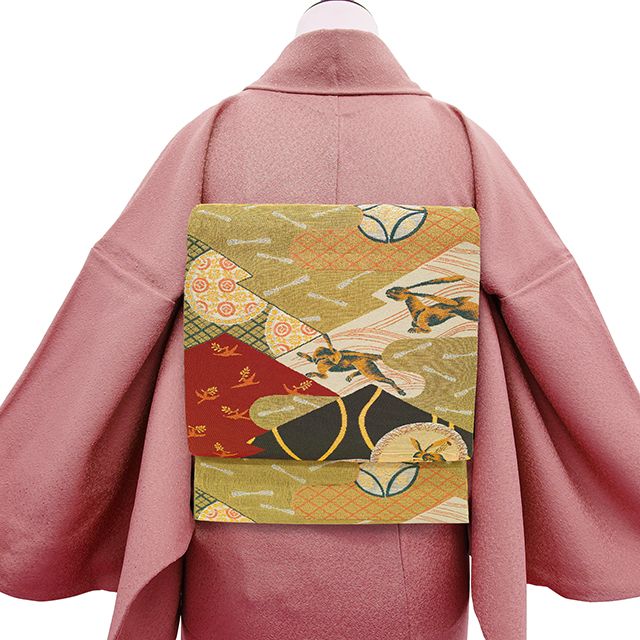袋帯 京都 西陣 金銀糸 ラメ糸 黒 蘇芳色 松皮菱取り うさぎ 餅つき 正絹 フォーマル リサイクル 中古 仕立て上がり みやがわ sb50590 中古】 袋帯 京都 西陣 金銀糸 ラメ糸 正絹 絹 黒 蘇芳色 松皮菱取り