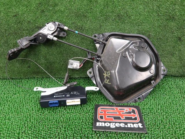 3FP6554 AOE4 日産 セレナ HC26 後期型 20X Vセレクション セーフティ S-ハイブリッド リア右ドアパワースライドモーター CPU