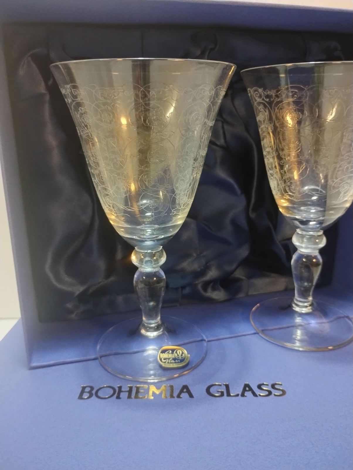 美品【箱入り】Bohemia Glass ボヘミアグラス ワイングラスペア