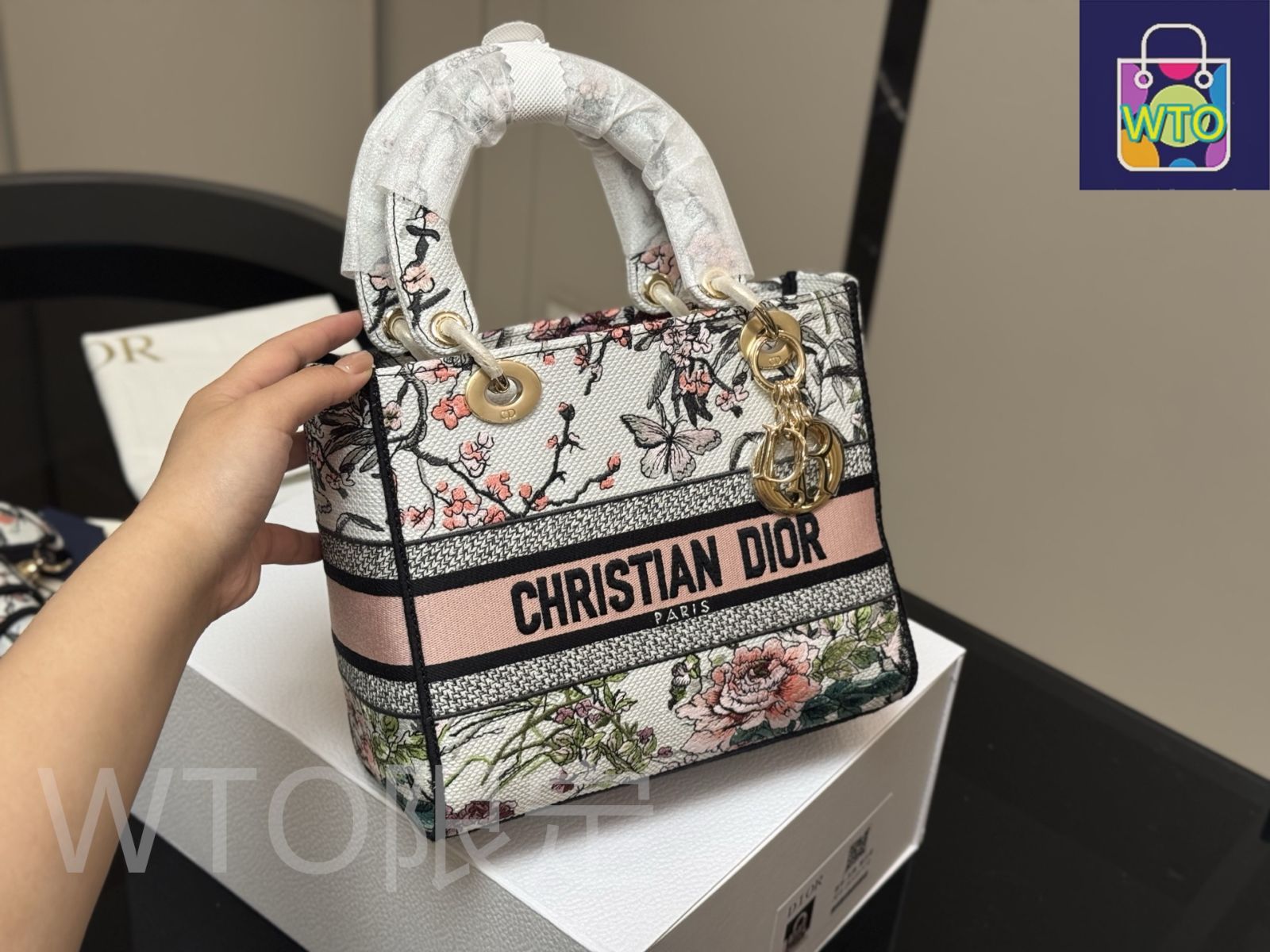 DIOR ハンドバッグ 楽天市場】クリスチャン・ディオール ハンドバッグ グルーヴ 20