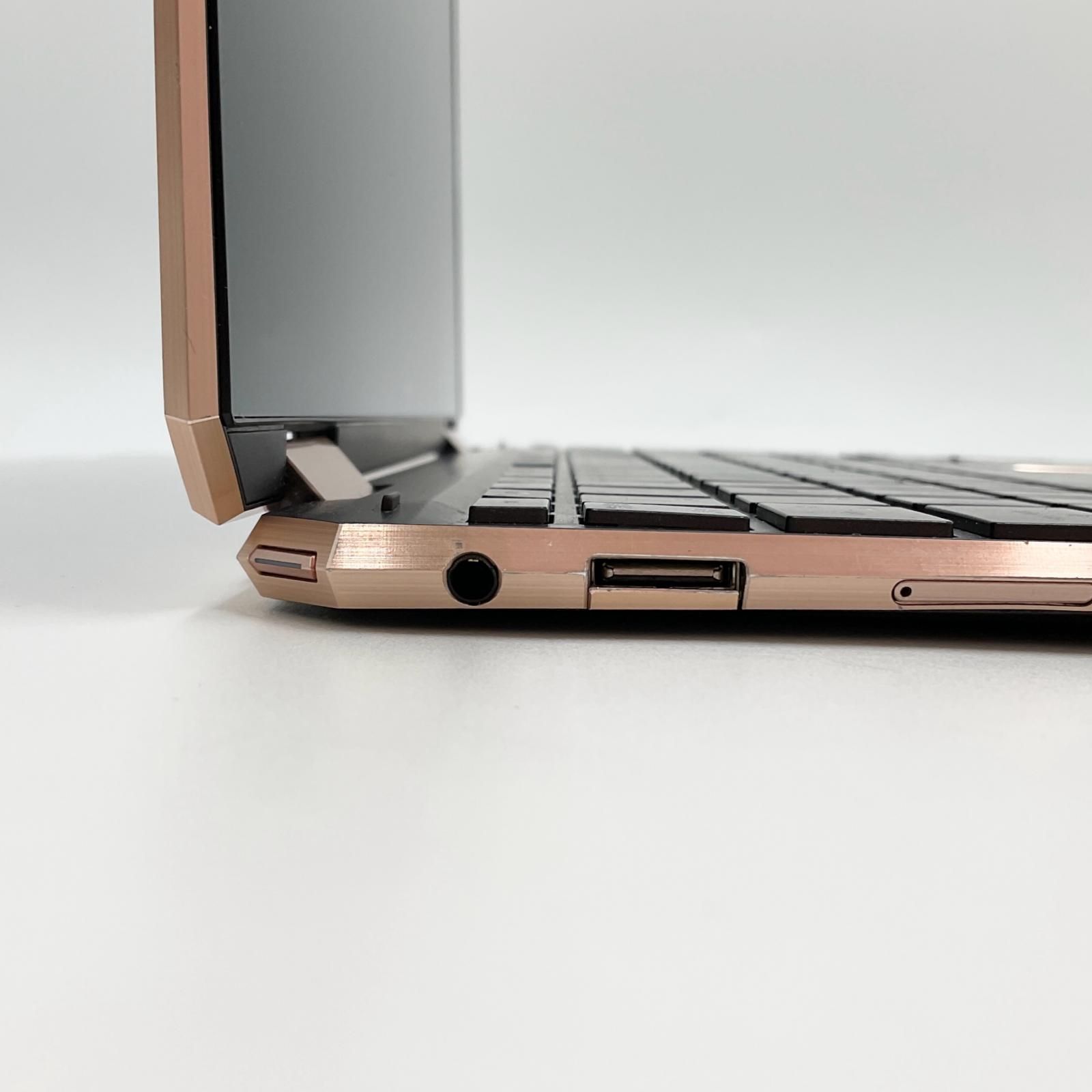 HP SPECTER x360 Convertible i7-1065G7 16GB SSD 1TB SSD 29.3 HP SPECTER x360 Convertible i7-1065G7 16GB SSD 1TB SSD 29.3