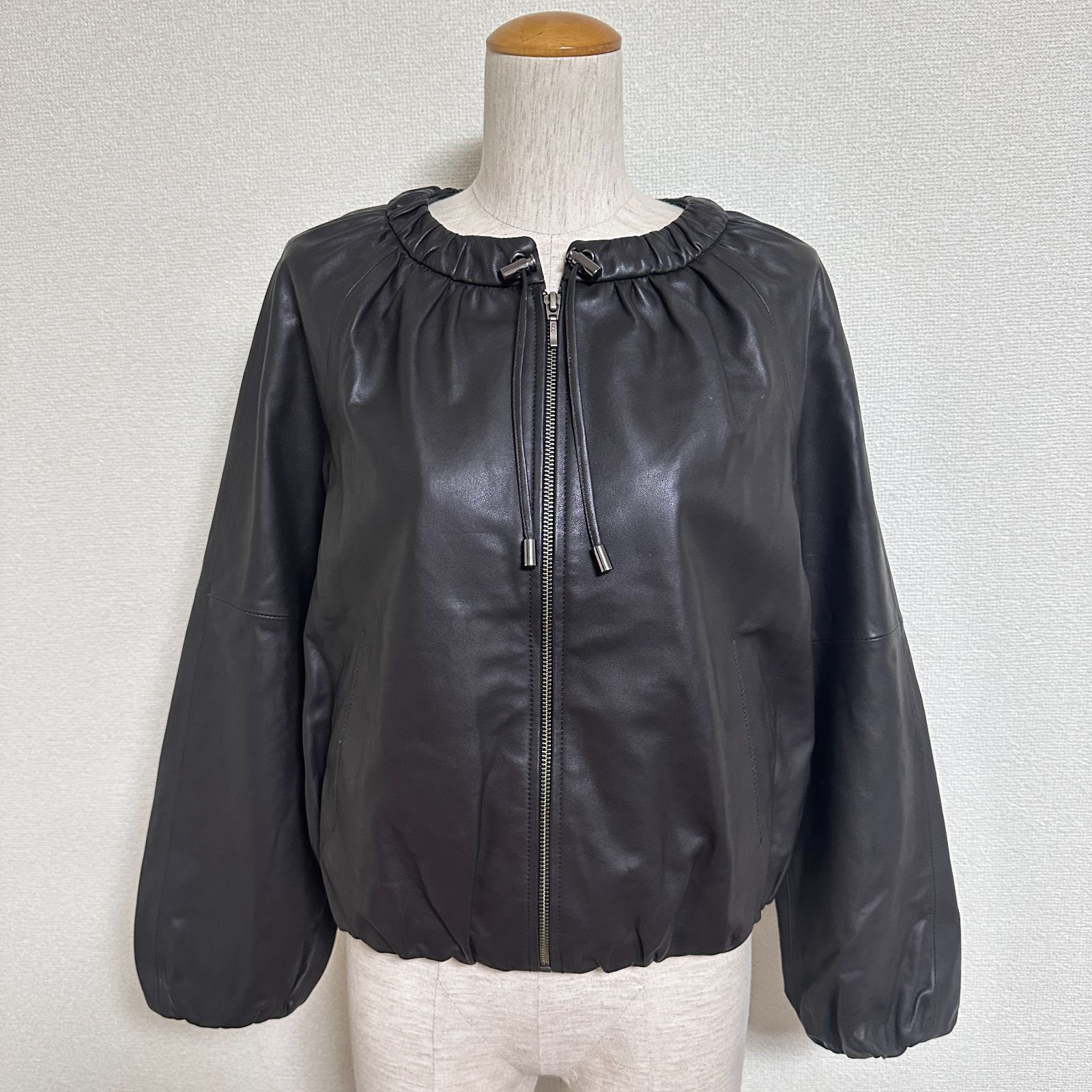 DAMA collection 羊革 ギャザーレザージャケット シングルライダース 本革レザーブルゾン 袖ゴム入り ショート丈 ラグランスリーブ サイズ1 S チャコールブラウン