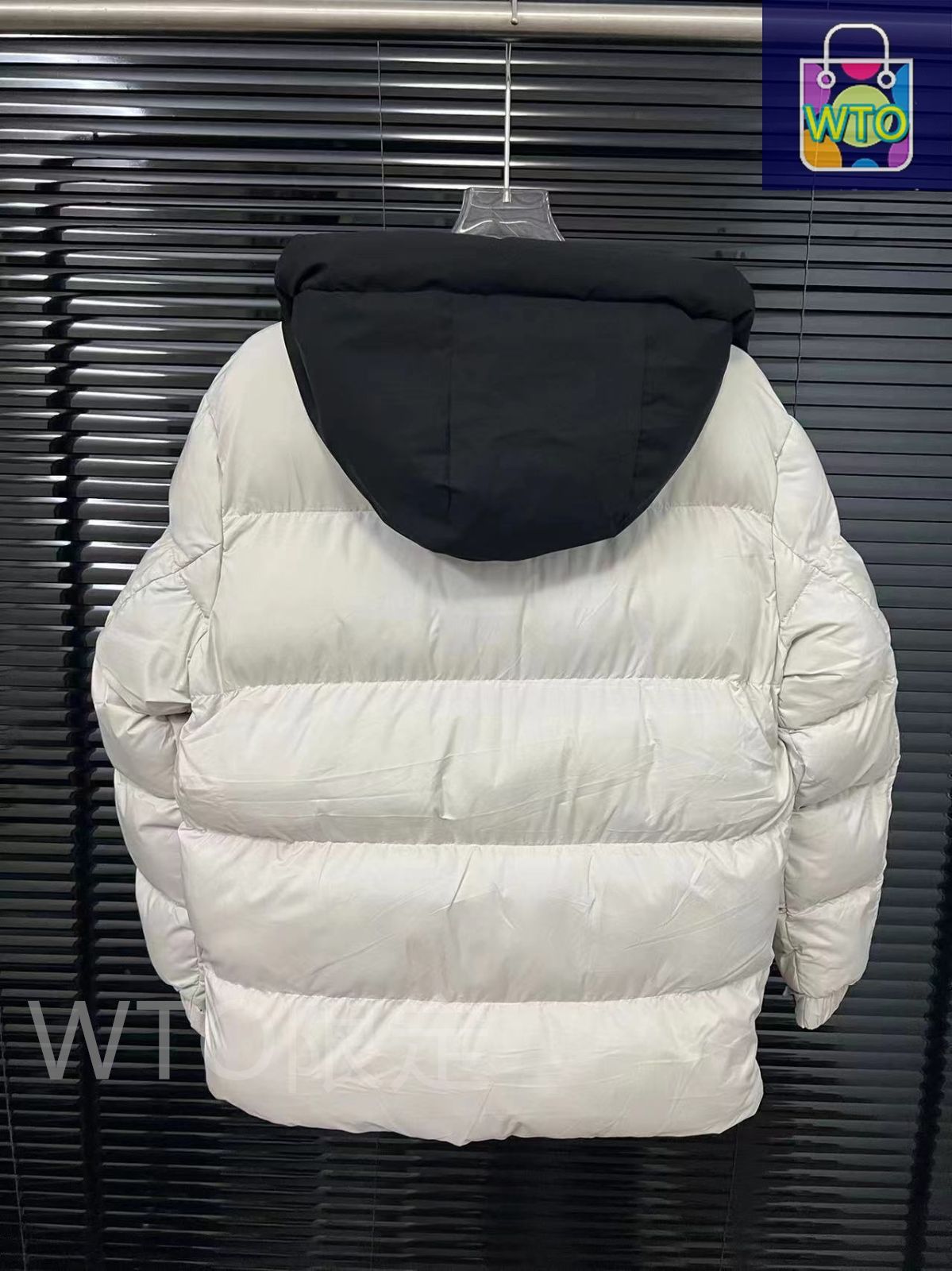 MONCLER モンクレール ダウンジャケット｜本日限定特価｜新品未