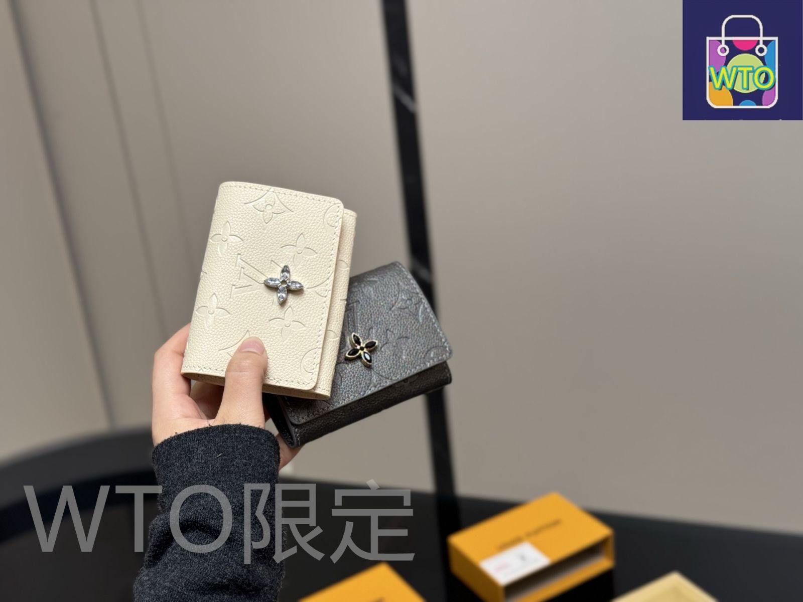 LOUIS VUITTON FOREST　限定販売品 2014 未開封　2個 LOUIS VUITTON FOREST 限定販売品 2014 未開封 2個 LOUIS