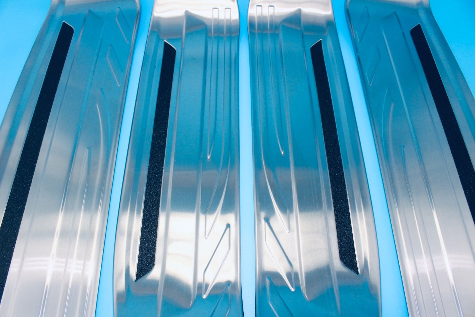 ヴェルファイア40系 アルファード40系 下側スカッフプレート