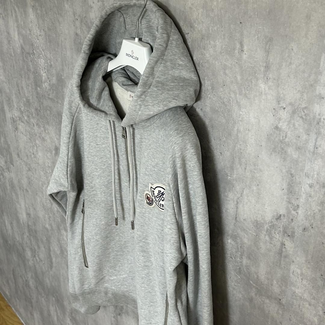 【美品】MONCLER パーカー　ダブルワッペン 5663【人気デザイン】モンクレール☆ダブルワッペンロゴ入り