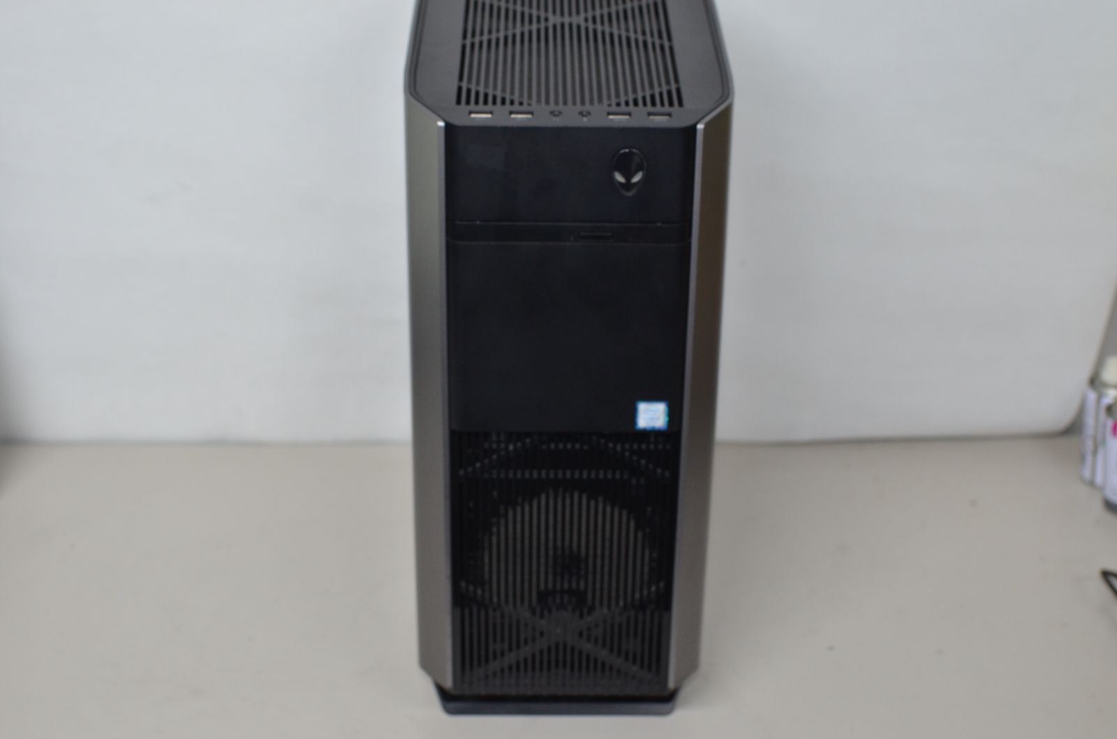 中古良品 DELL ゲーミングPC Alienware Aurira R6/Win11/core i5-7400/SSD256GB/メモリ16GB/ GTX1050Ti/DVDマルチ/無線内蔵 - メルカリ