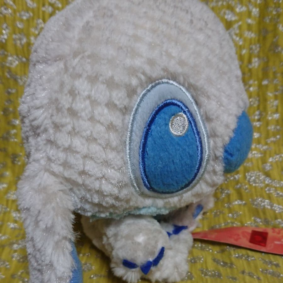 ディズニーストア リロ＆スティッチ ホワイト×ブルー ぬいぐるみ winter Amazon.co.jp: Disney Store Lilo & Stitch 公式ホリデー