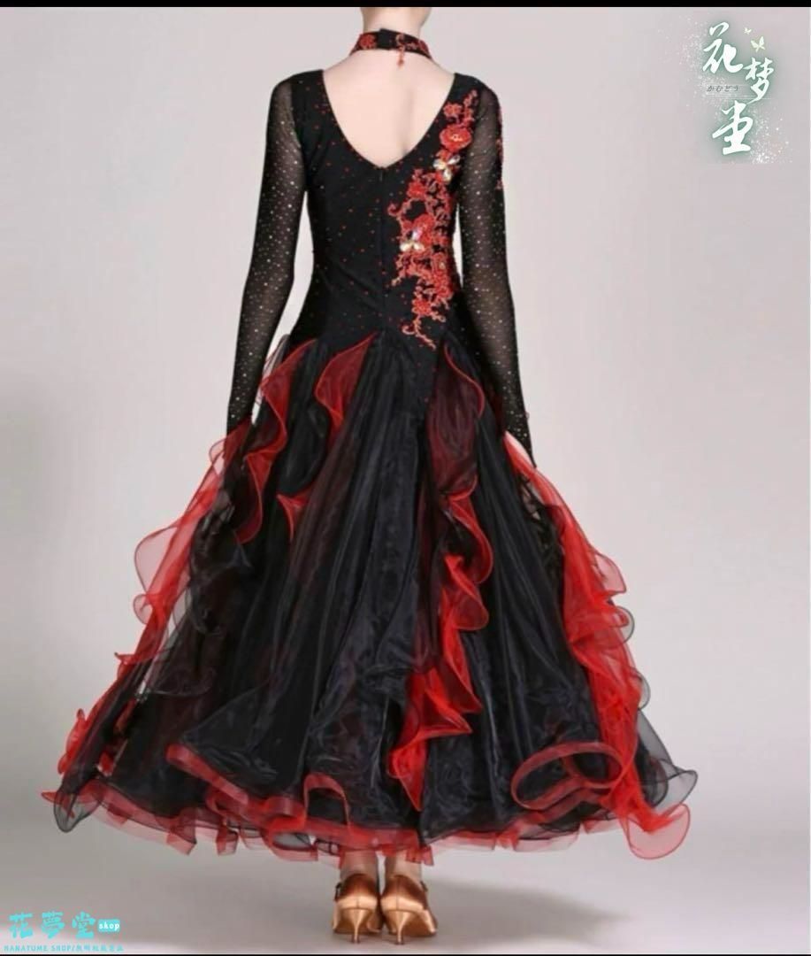 25年新作 新品未使用社交ダンス 大きい裾 赤黒 豪華競技着