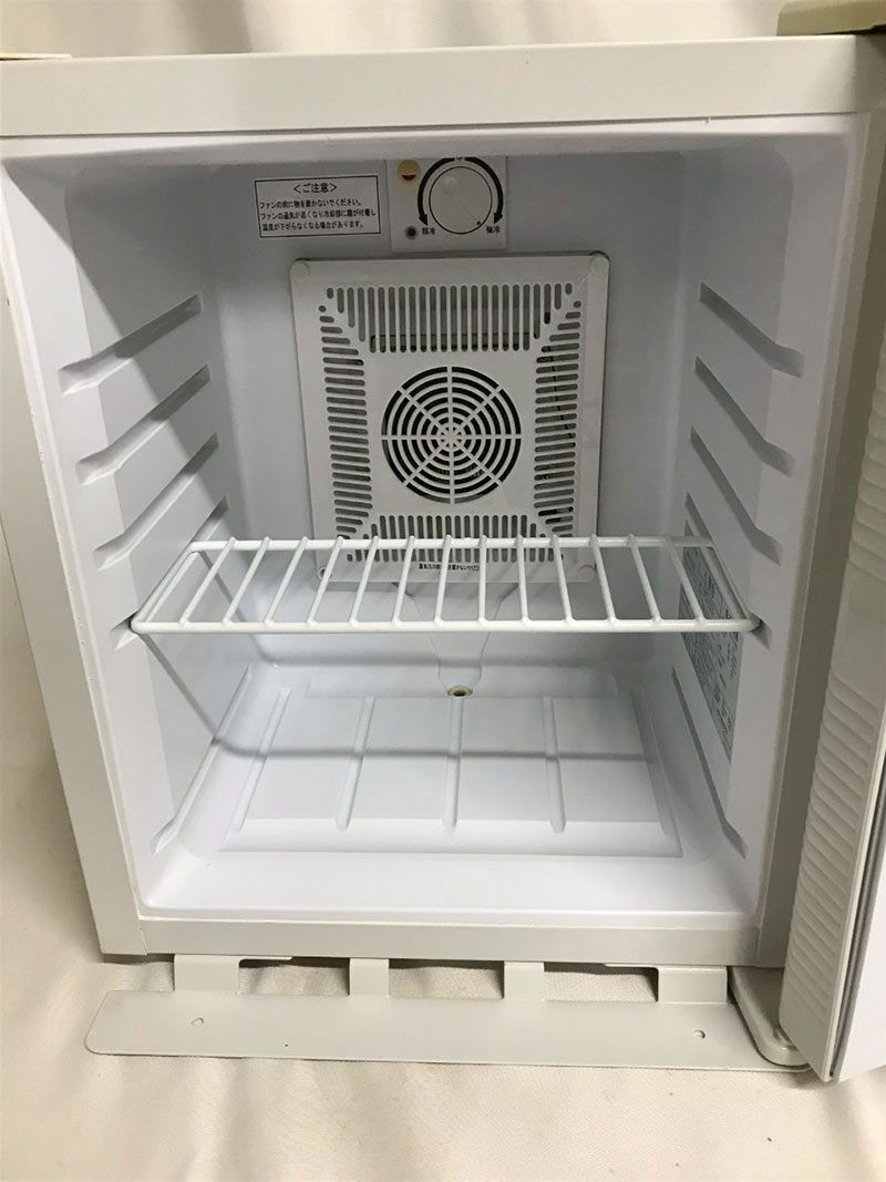 ☆中古品 アルメックス ALMEX 電子冷蔵庫 ADC-253N 22L 2016年 動作問題なし☆ ☆中古品 アルメックス ALMEX 電子冷蔵庫 ADC-253N 22L 2016年 動作