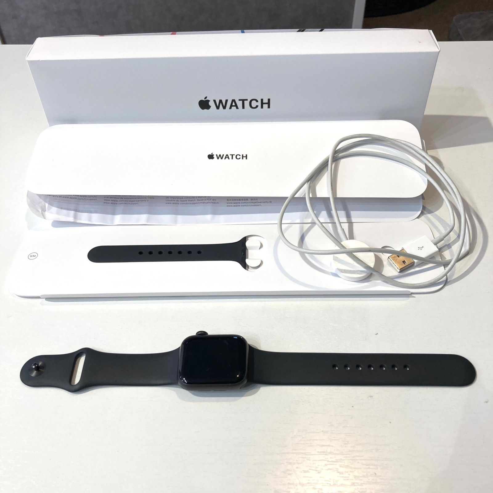 Apple Watch SE（GPS＋セルラーモデル） 40mm A2355 | www.agb.md