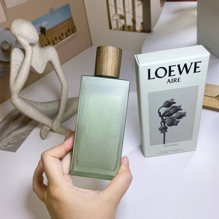 新品、未開封 LOEWE ロエベ 香水 AIRE SUTILEZA 100ml - メルカリ