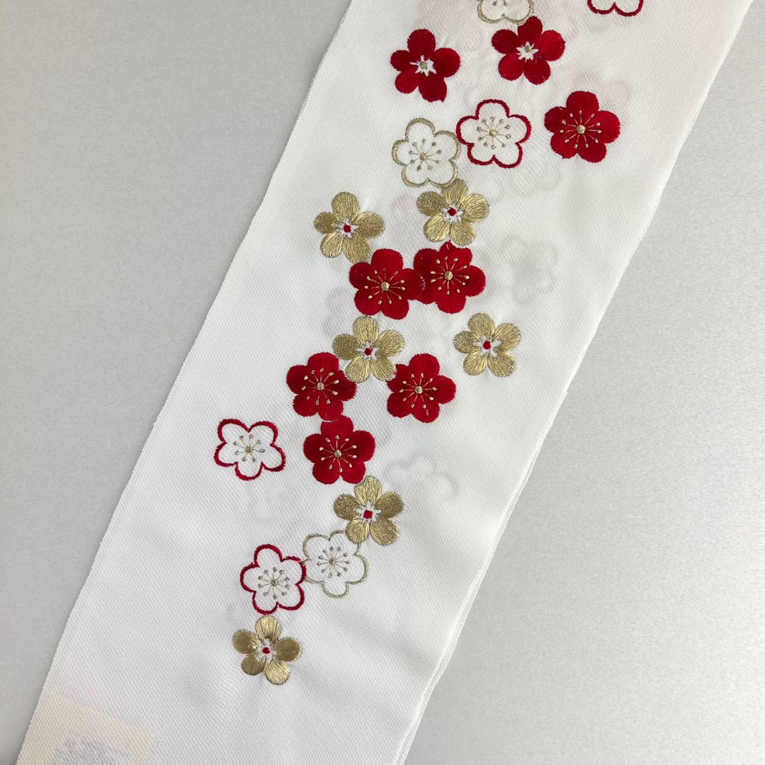 刺繍半衿 七宝 梅 赤地 成人式 振袖 花嫁さんに ゆる