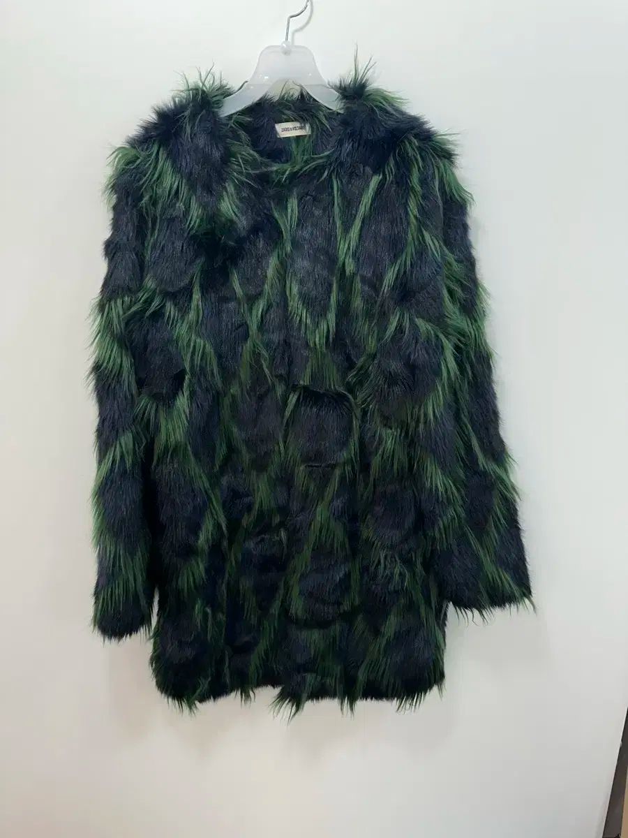 ファーコート　ザディグエヴォルテール ZADIG&VOLTAIRE（毛皮/ファーコート）のフリマアイテム一覧