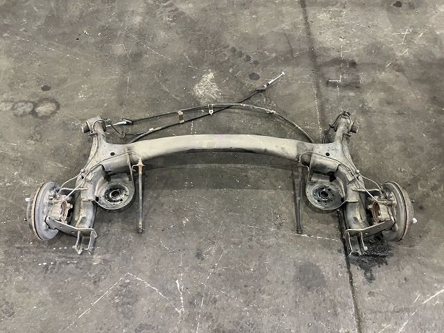 N-BOX JF4 リアアクスルビーム カスタム G L ホンダセンシング 4WD 42100-TTB-020 PB89P