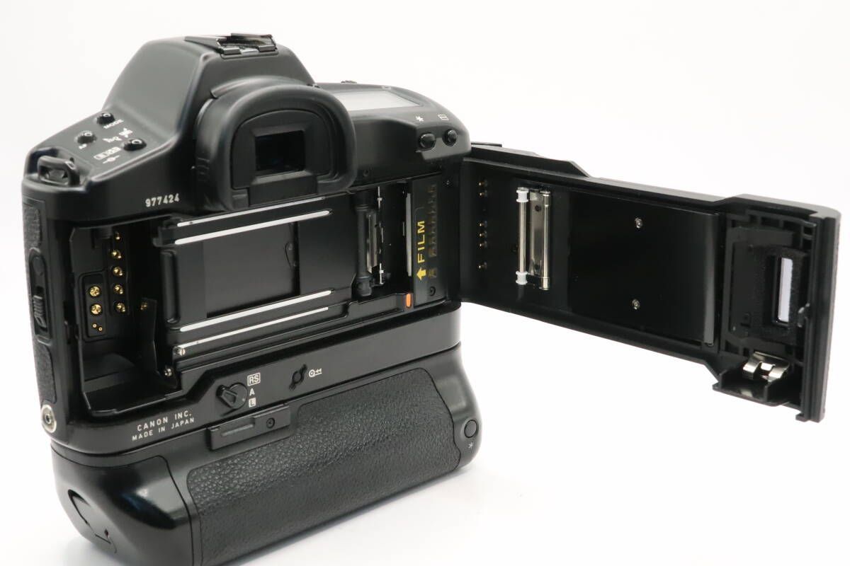 ☆外観極上☆ キヤノン CANON EOS-1N RS ボディ ☆訳あり大特価 E0737