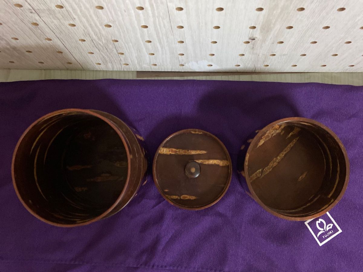 3-▲未使用 樺細工 茶筒 茶道具 桜皮細工 FUJIKI 藤木伝四郎商店 藤村志登磨 共箱あり 伝統的工芸品 高さ約12cm 直径約8cm 3-△未使用 樺細工 茶筒 茶道具 桜皮細工 FUJIKI 藤木伝四郎商店