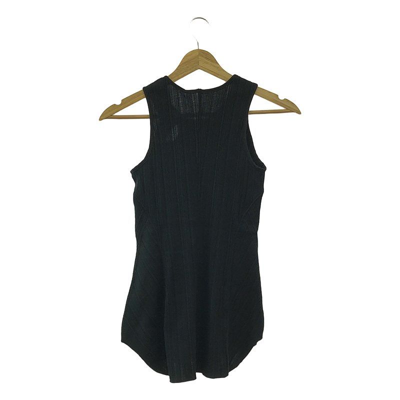 Sleeveless Top