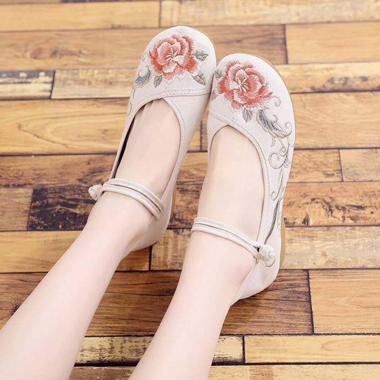 新品未使用チャイナシューズ 刺繍 花柄 パンプス レディース 