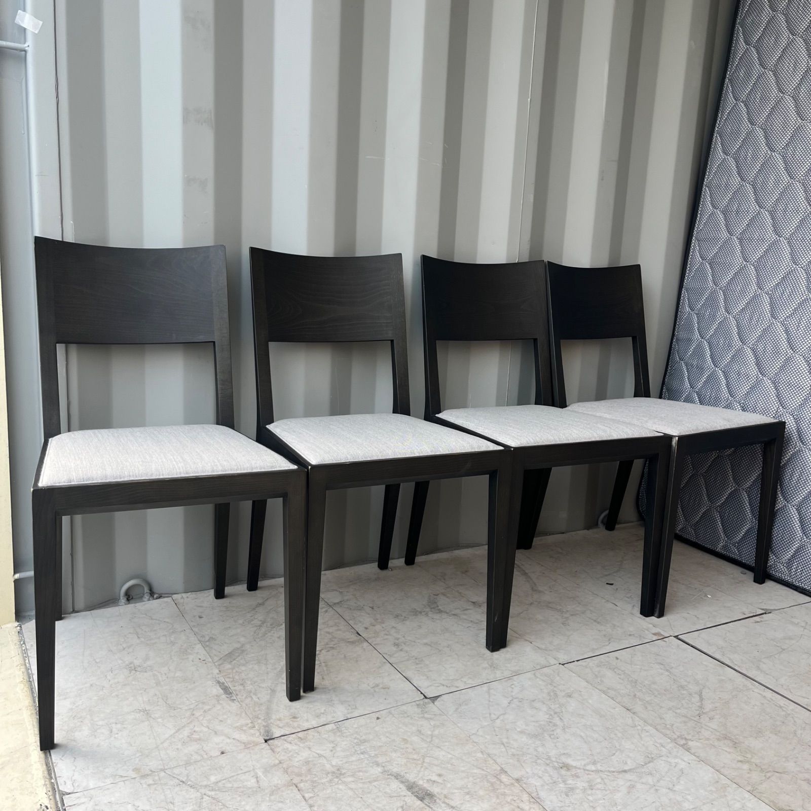 取付無料！タイムアンドスタイル 北欧モダン風 ダイニングテーブル