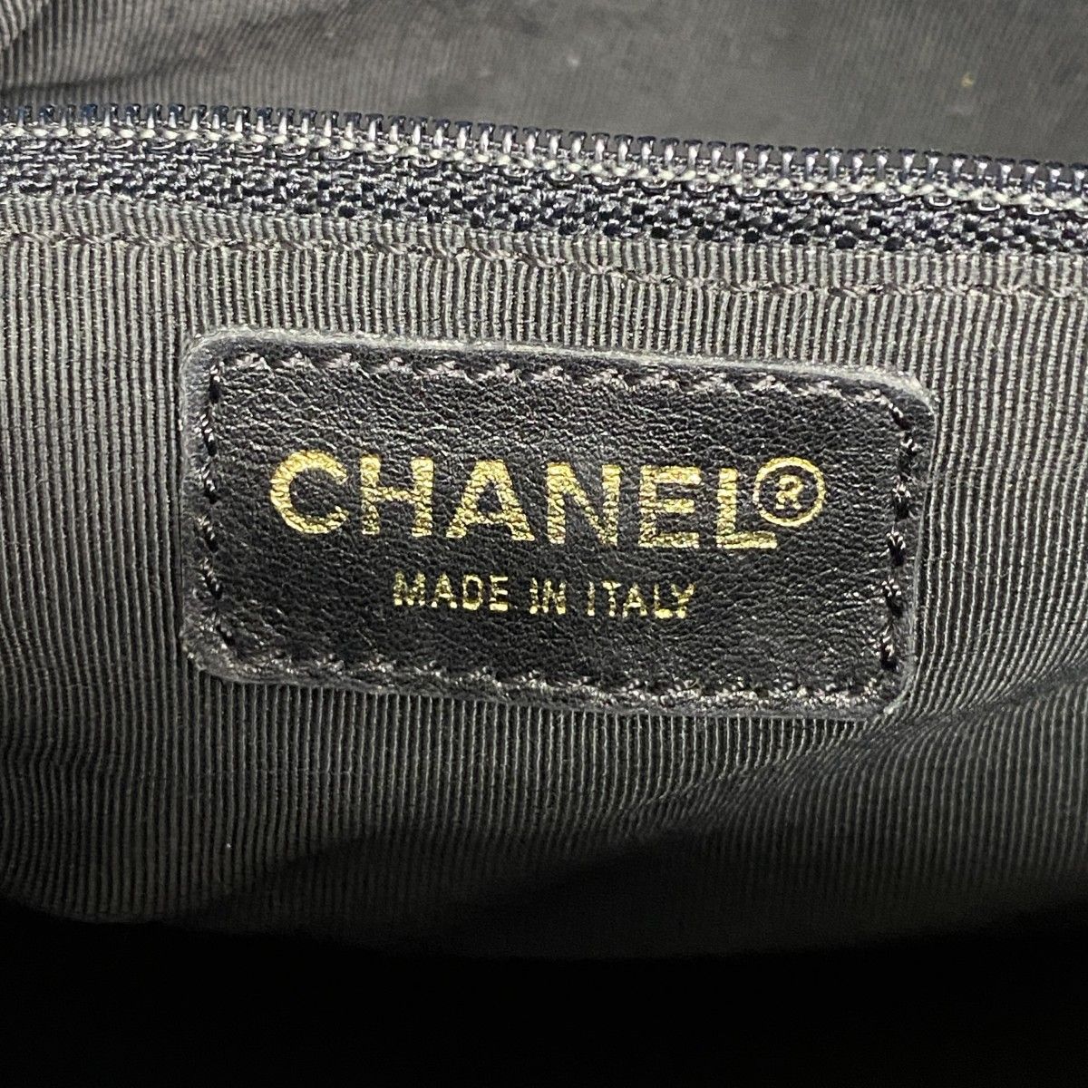 5da0055】シャネル ショルダーバッグ チョコバー ラムスキン ブラック  