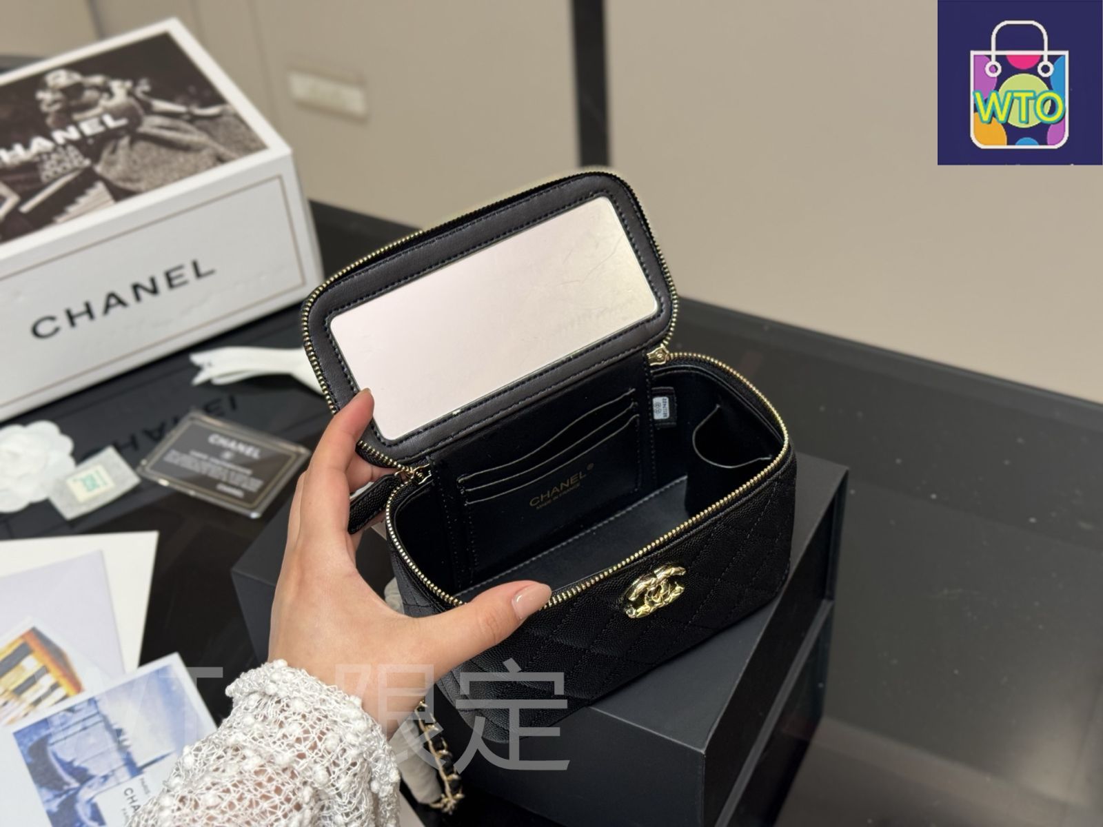 今日特価】Chanel シャネル 25sココクラッシュ化粧箱 折りたたみ