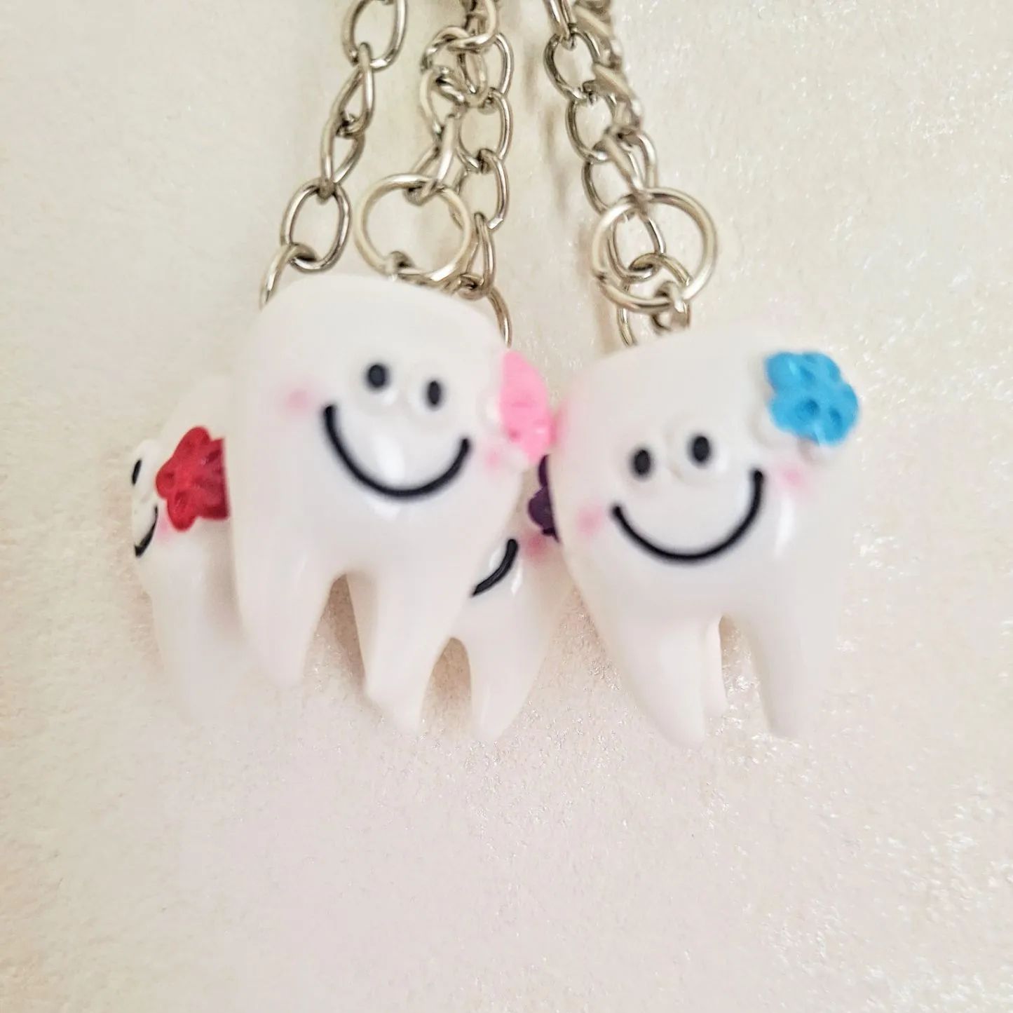 可愛い歯のキーホルダー♡ 歯のキーホルダー おもしろキーホルダー 5個セット プラスチック製