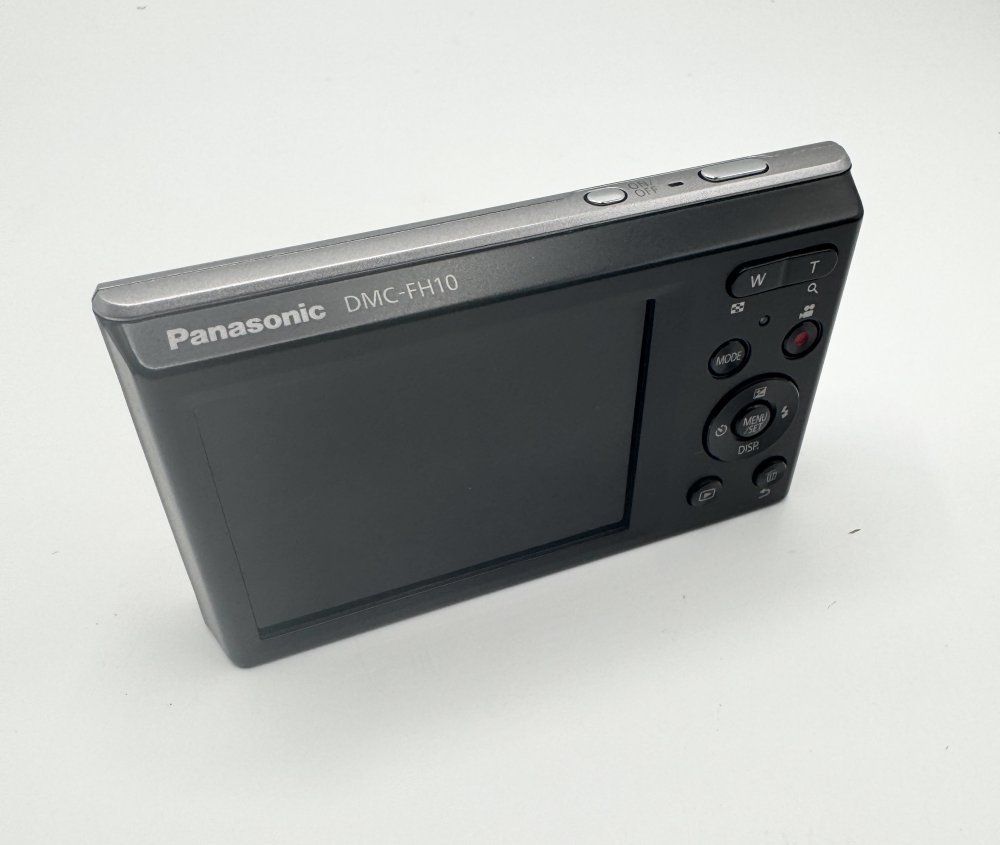 パナソニック デジタルカメラ ルミックス FH 10 光学5倍 シルバー DMC S