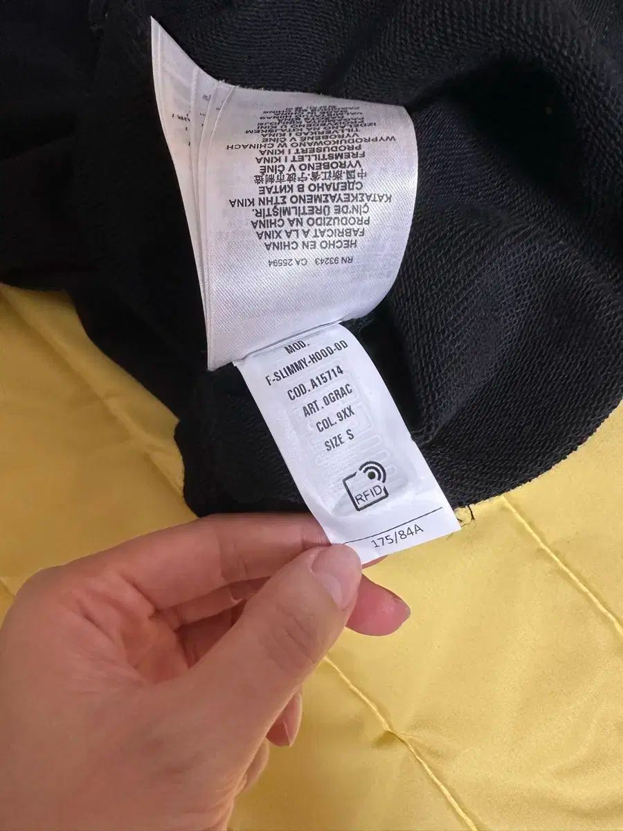 Diesel クロップド フード付きTシャツ