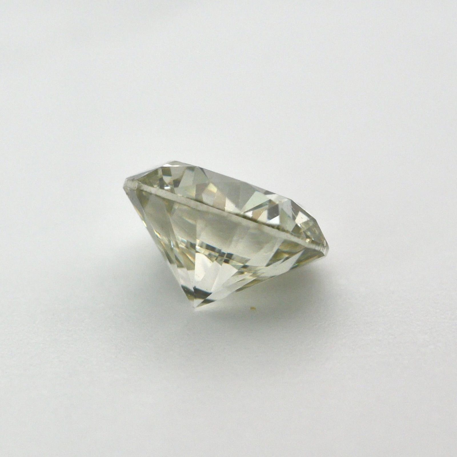 大粒0.369ct 天然イエローダイヤモンド