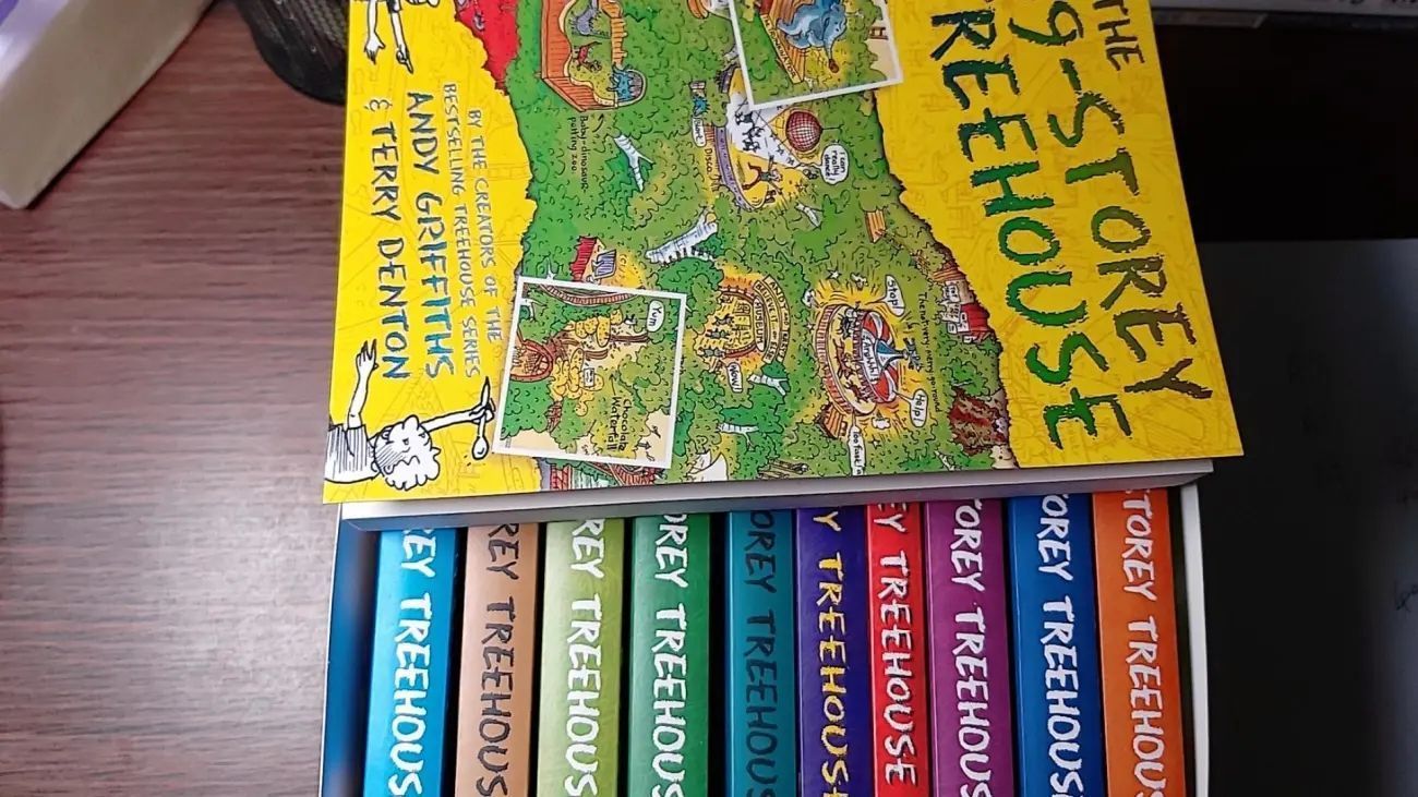 Treehouse 12冊洋書