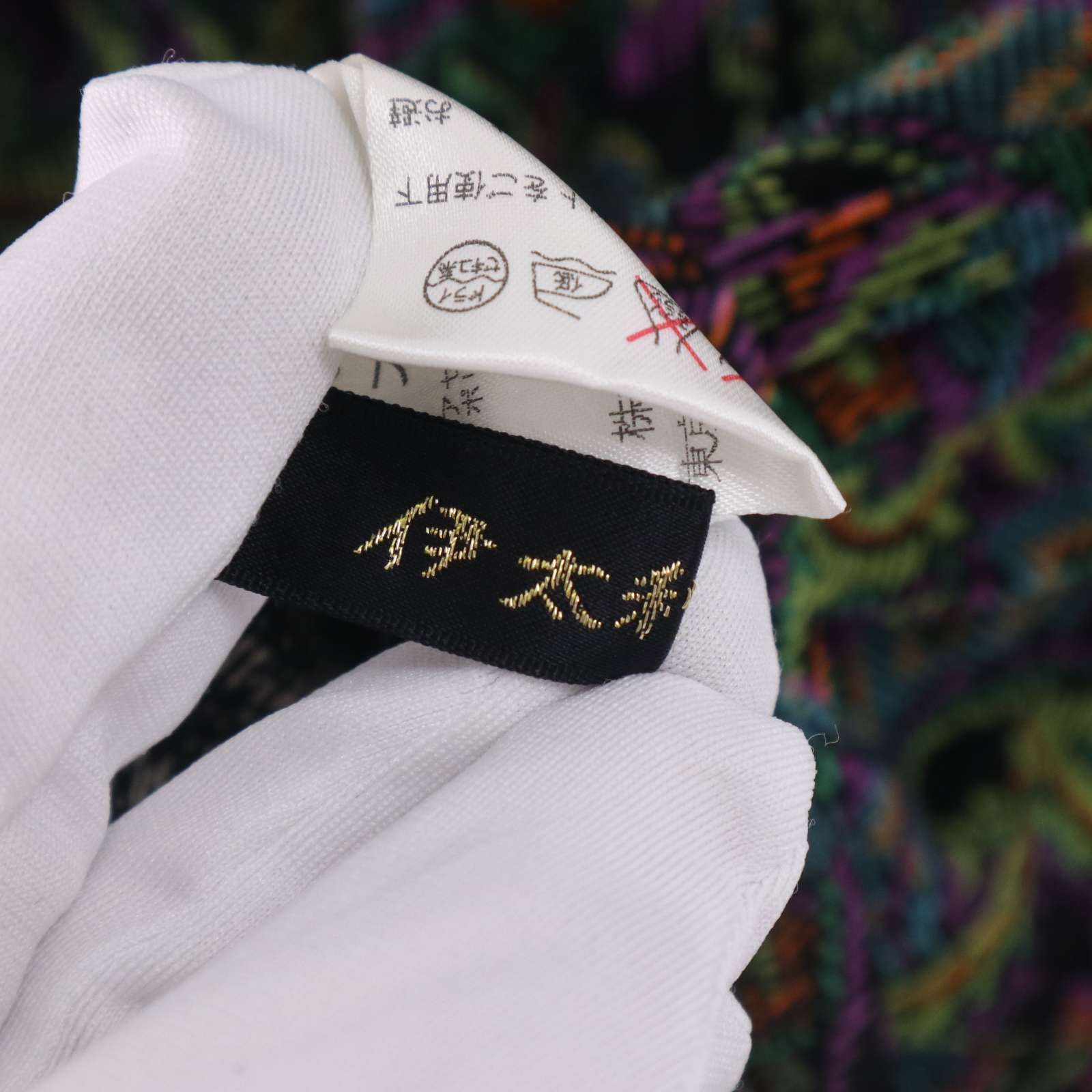 新品 未使用】 伊太利屋 ITALIYA 通年 ラインストーン☆ 抽象柄 総柄 