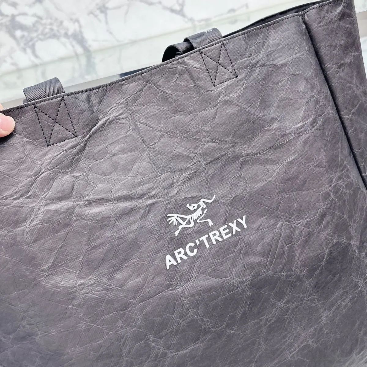 【新品】ARC'TERYX アークテリクス トートバッグ ブラック