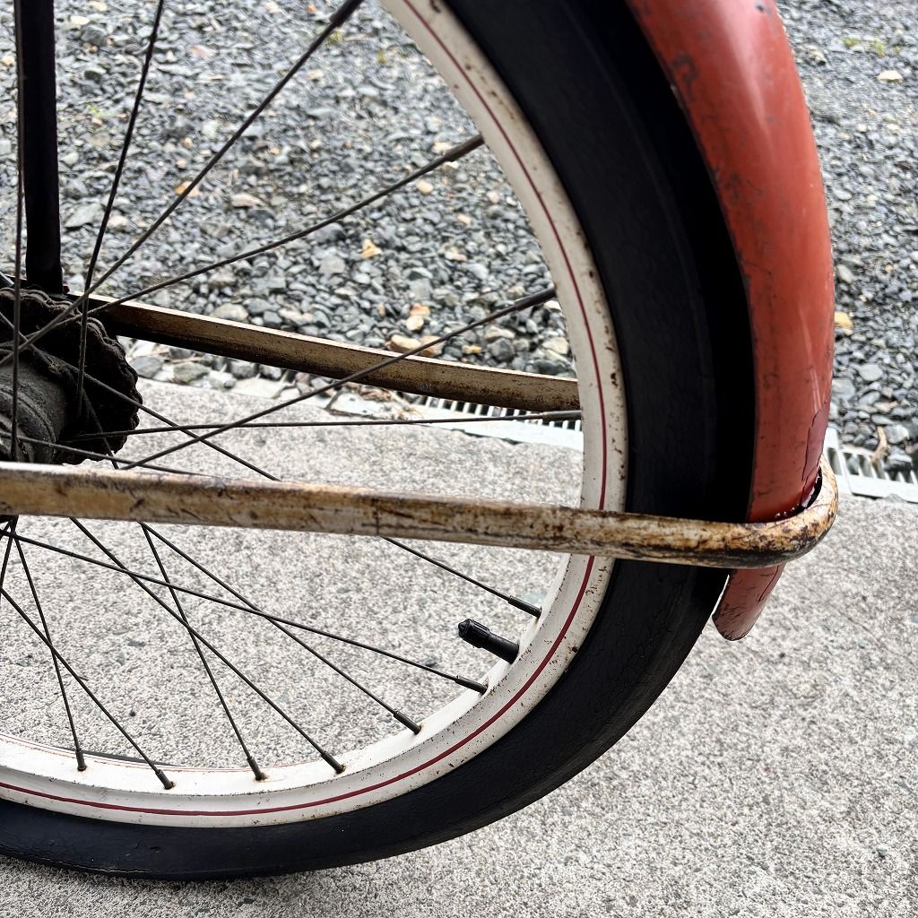 タイヤ前後パンク